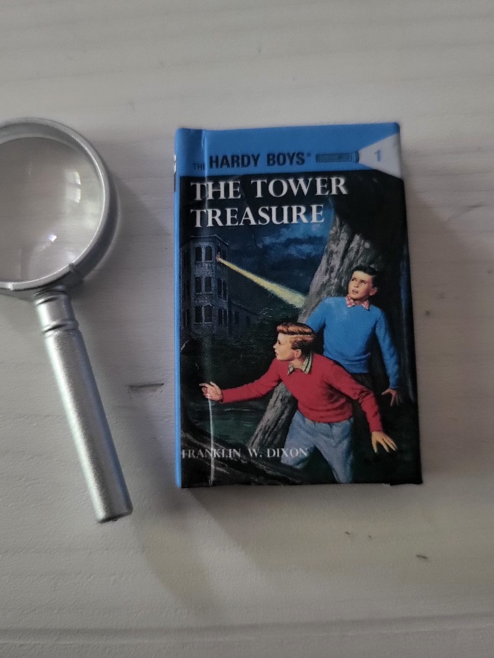 Zuru Mini Brands Book - The Hardy Boys: The Tower Treasure -